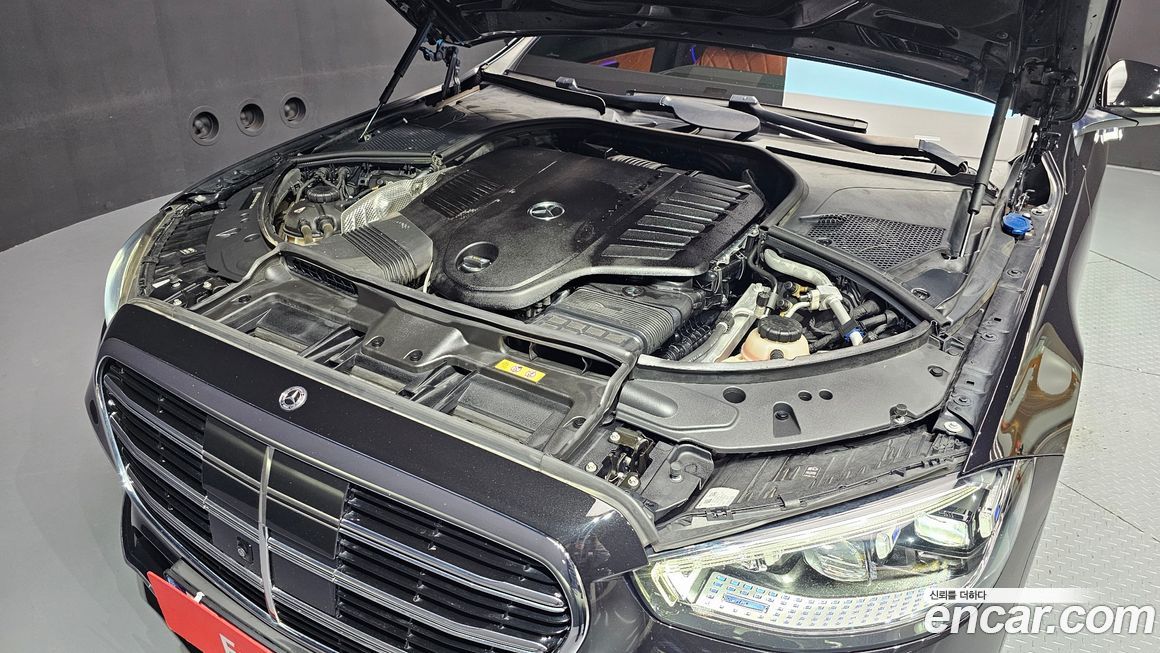 Mercedes-Benz S-Class 2023