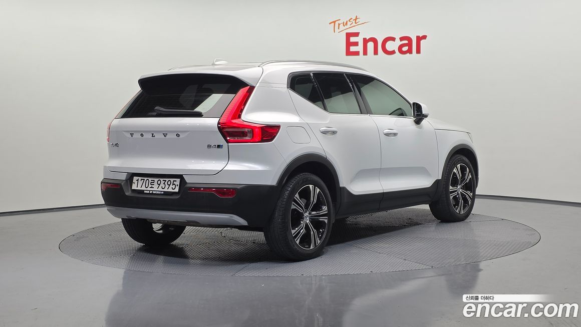 Volvo XC40 2021