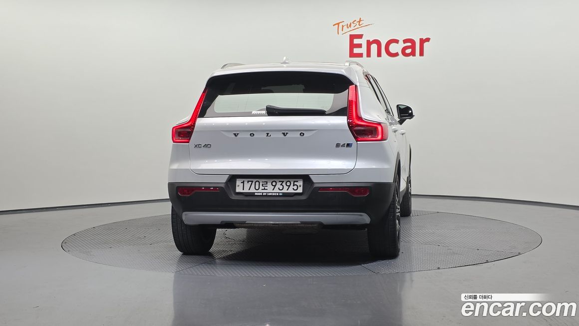 Volvo XC40 2021