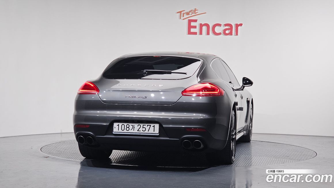 Porsche Panamera 2014