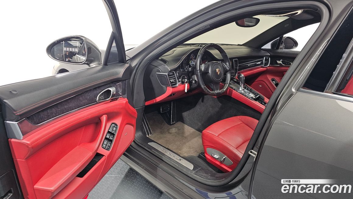 Porsche Panamera 2014