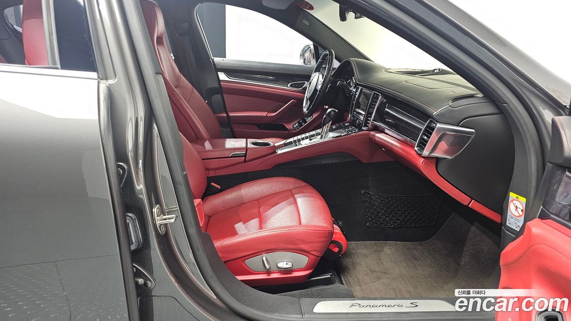 Porsche Panamera 2014