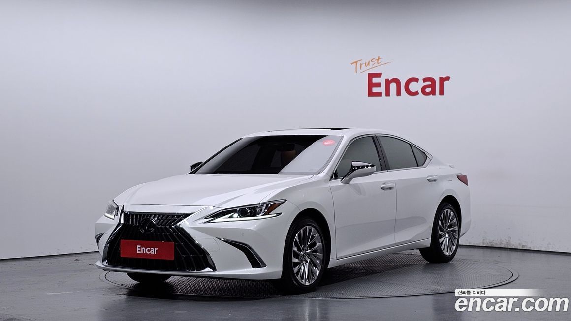 Lexus ES 2023