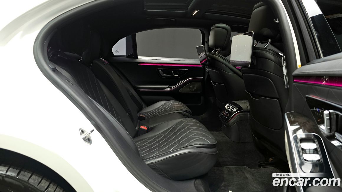 Mercedes-Benz S-Class 2021