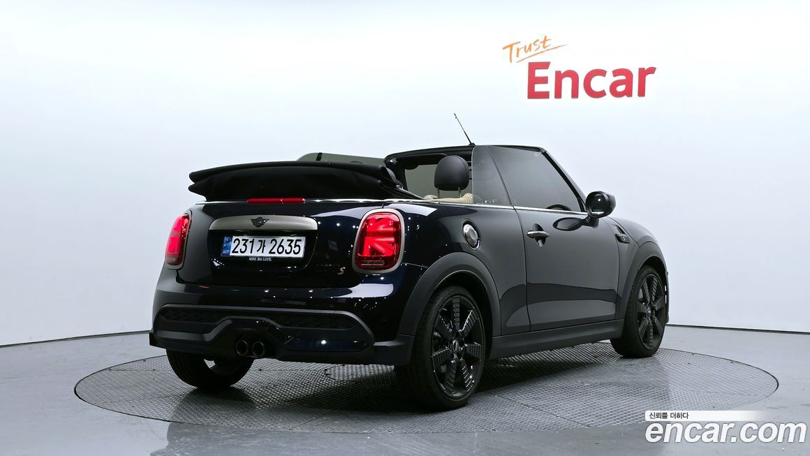 Mini Cooper Convertible 2024