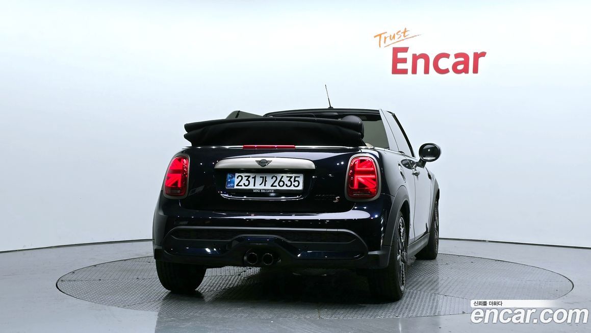 Mini Cooper Convertible 2024