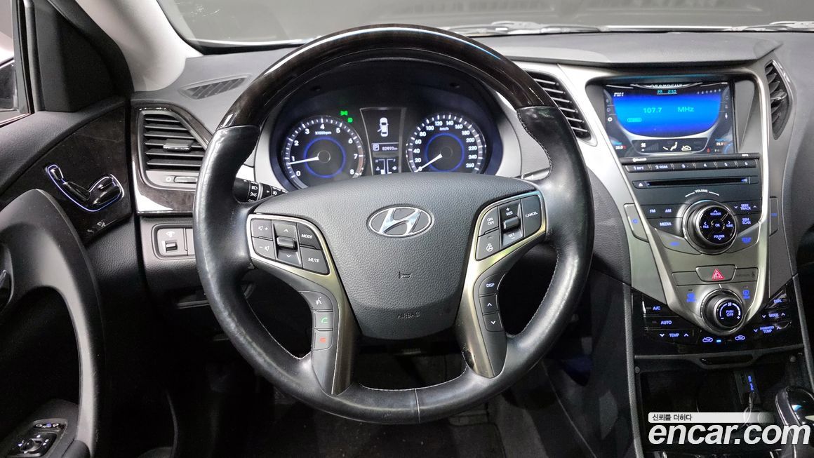 Hyundai Grandeur 2011