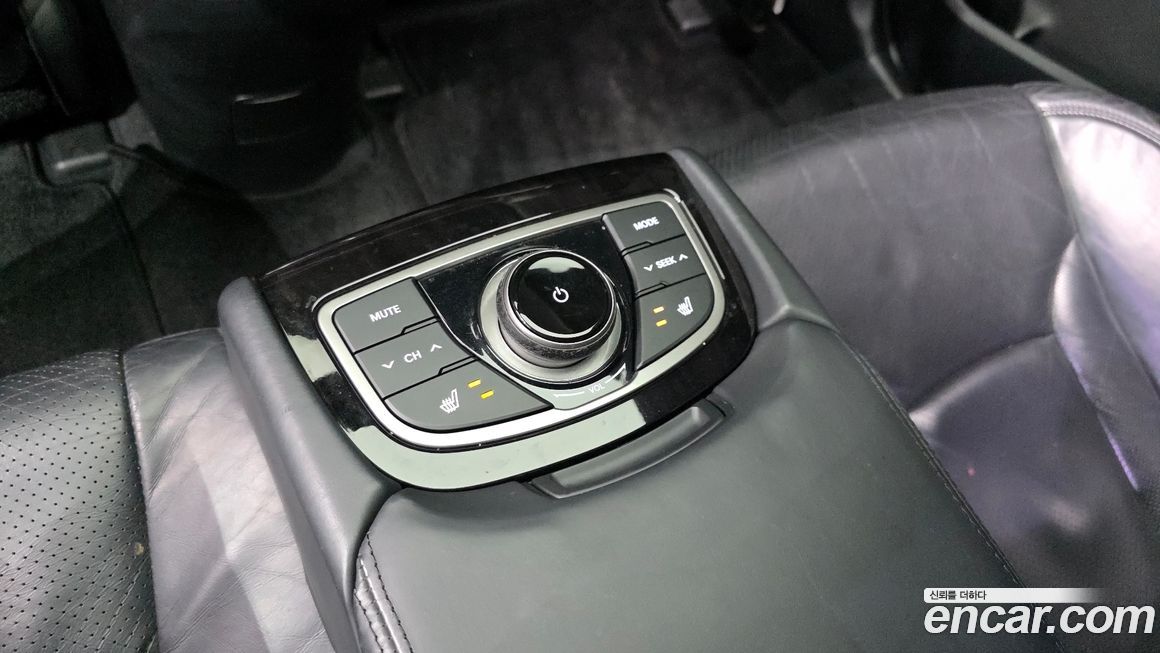 Hyundai Grandeur 2011