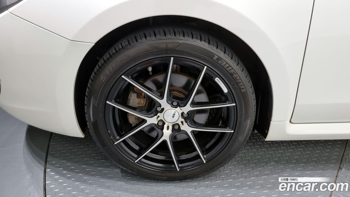 Renault-KoreaSamsung SM7 2012