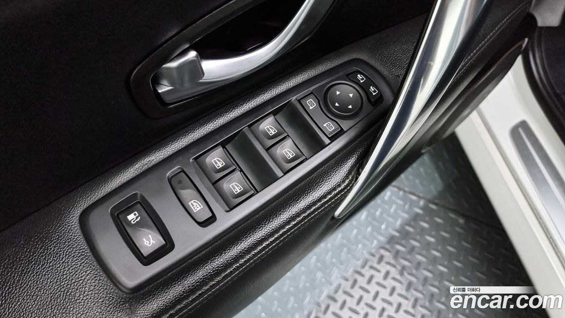 Renault-KoreaSamsung SM7 2012