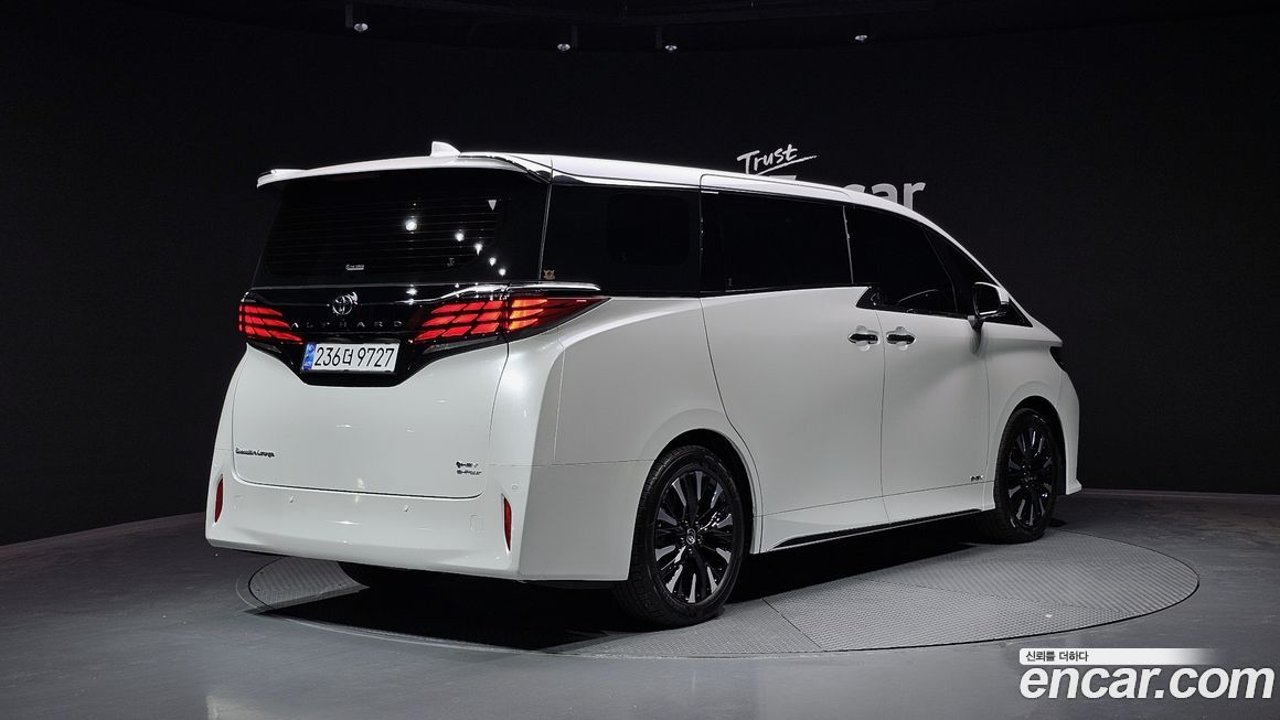 Toyota Alphard 2024