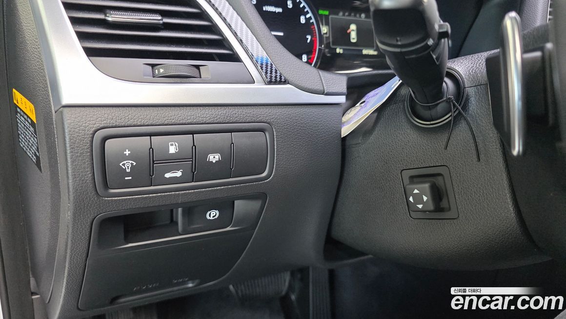 Hyundai Genesis 2015