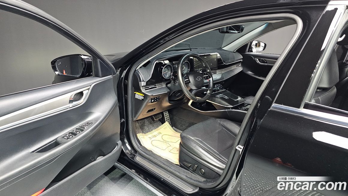 Hyundai Grandeur 2020