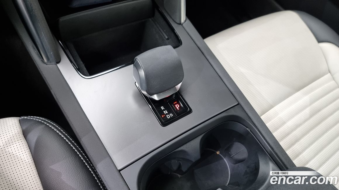 Land Rover Discovery Sport 2024