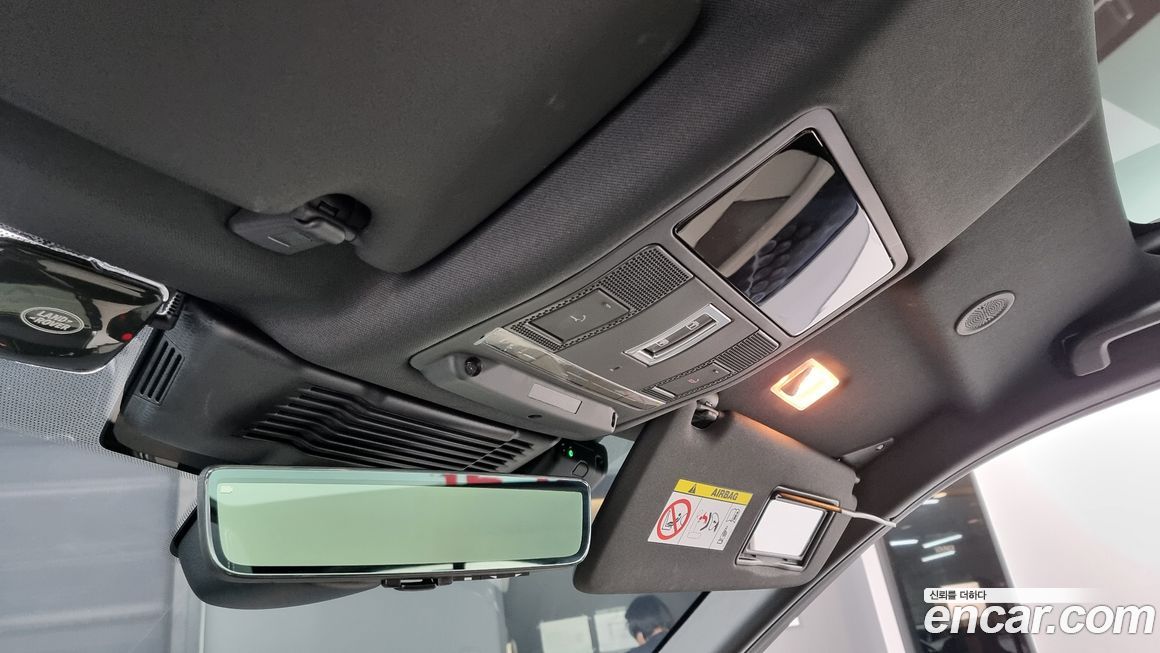 Land Rover Discovery Sport 2024