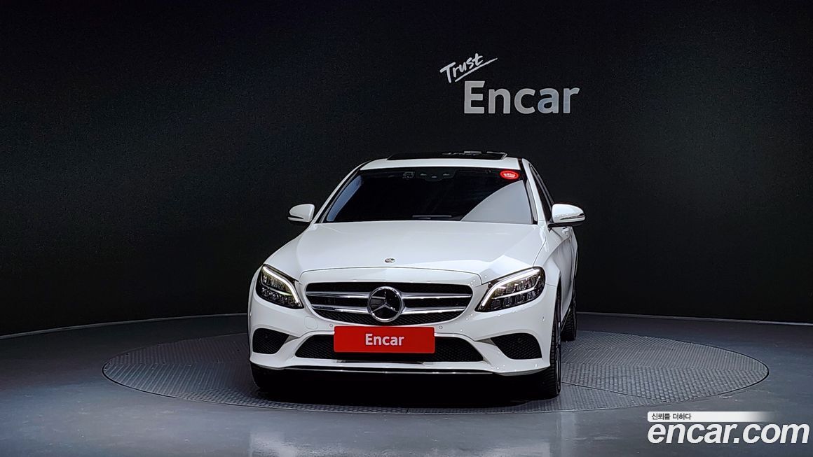 Mercedes-Benz C-Class 2021