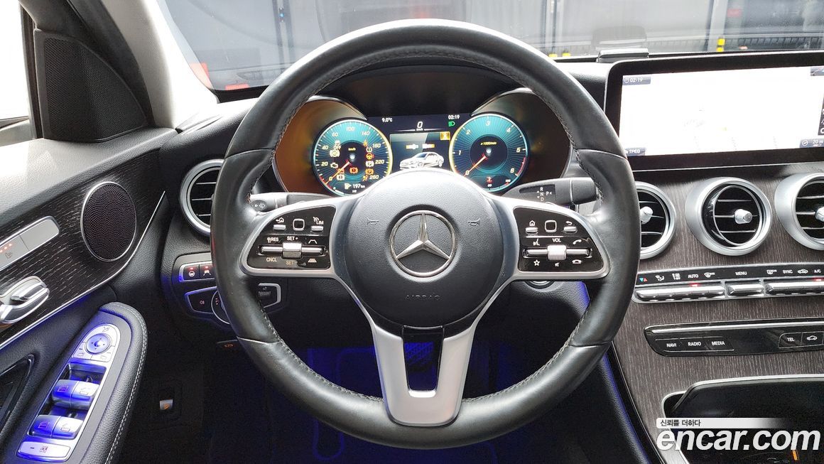 Mercedes-Benz C-Class 2021