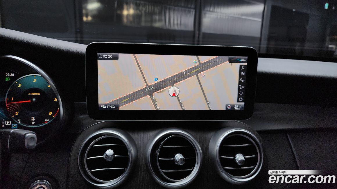 Mercedes-Benz C-Class 2021