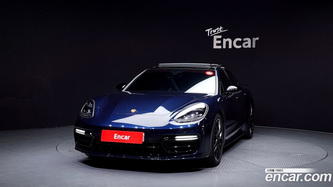Porsche Panamera 2019