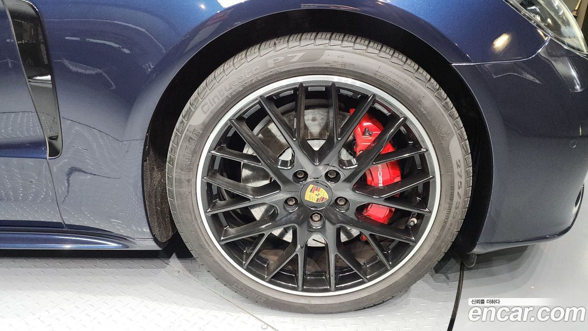 Porsche Panamera 2019