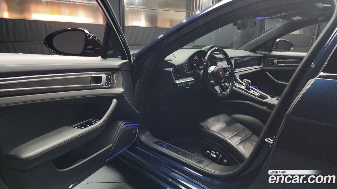 Porsche Panamera 2019