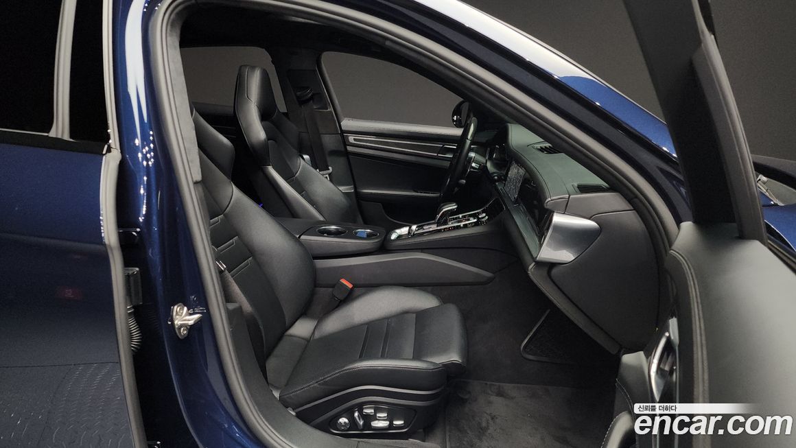 Porsche Panamera 2019