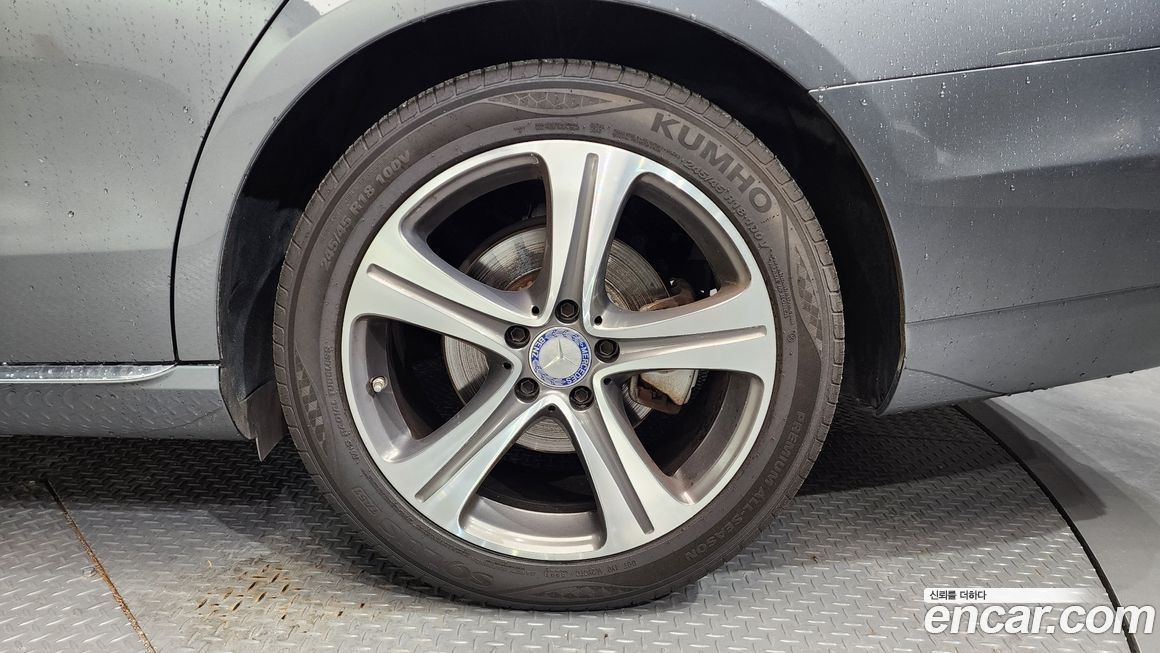 Mercedes-Benz E-Class 2017