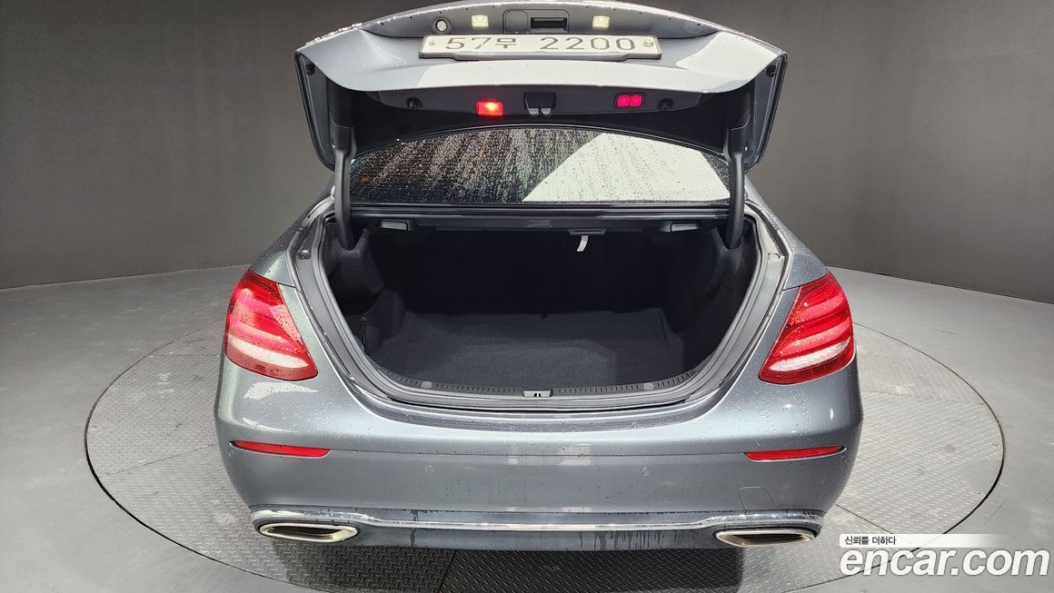 Mercedes-Benz E-Class 2017