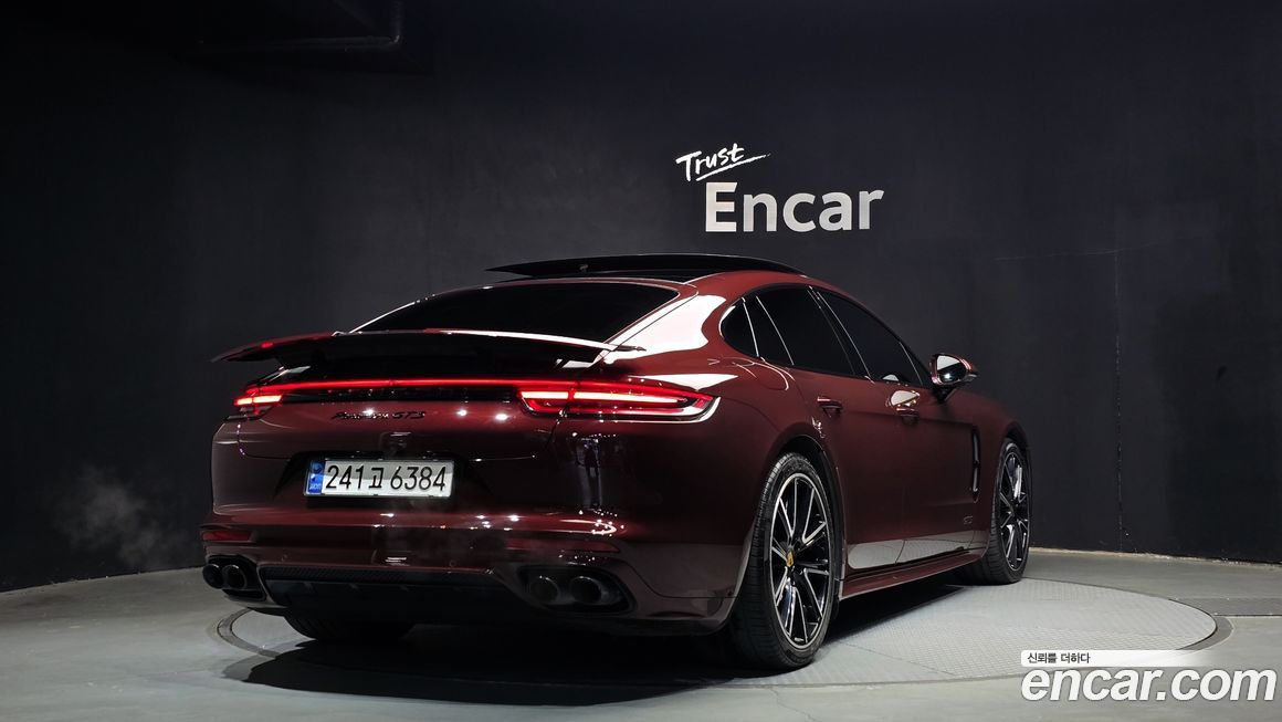 Porsche Panamera 2019