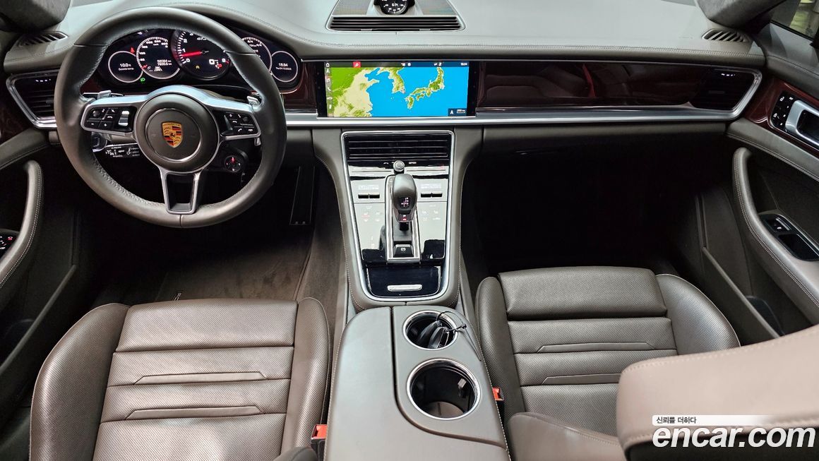 Porsche Panamera 2019