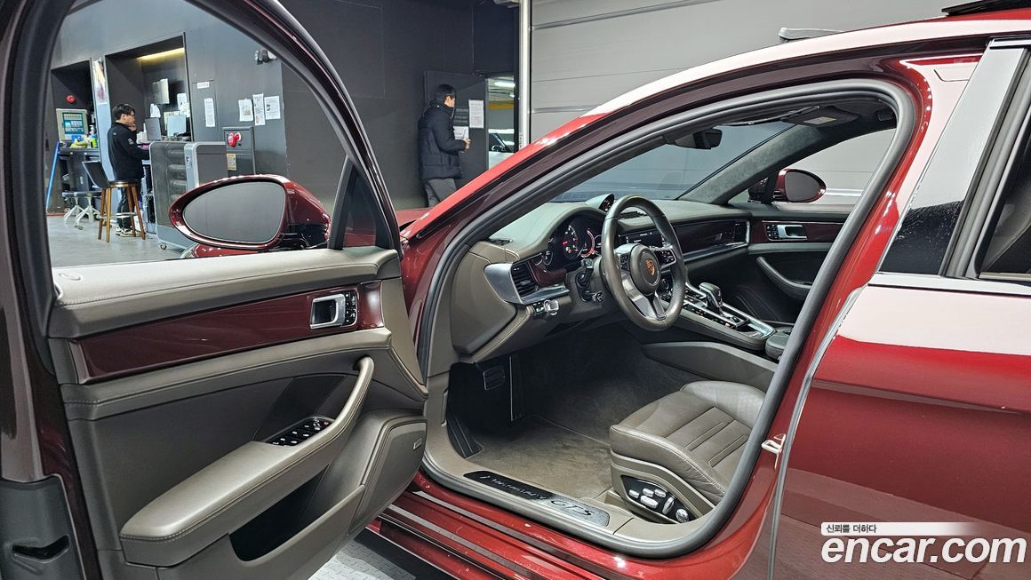 Porsche Panamera 2019