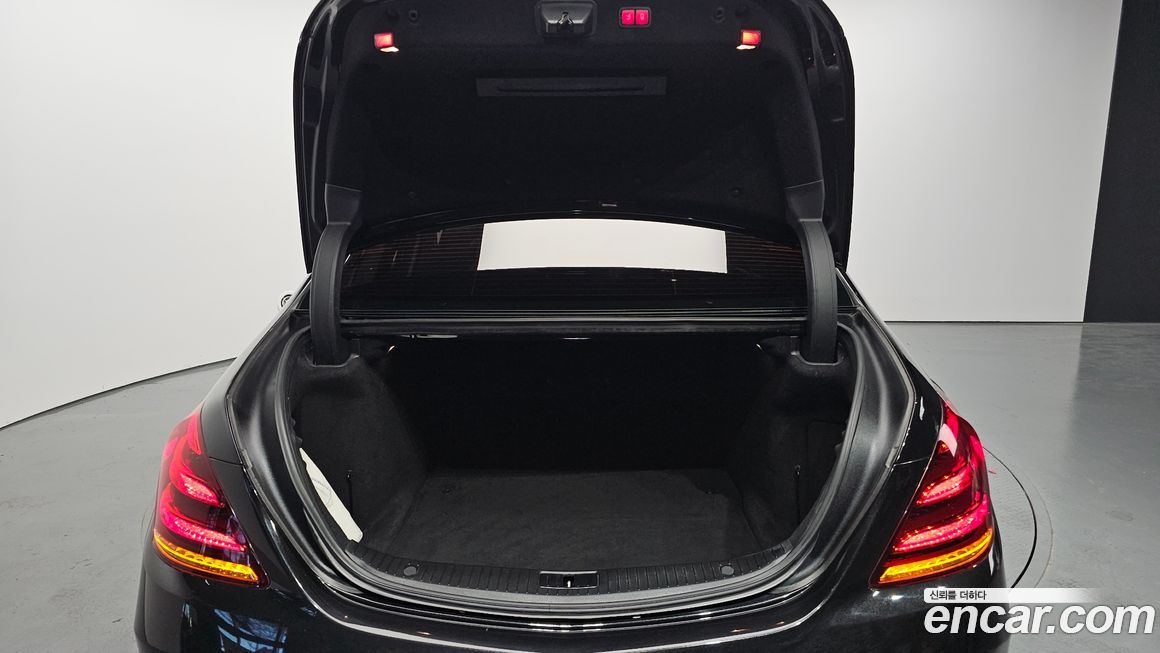 Mercedes-Benz S-Class 2019