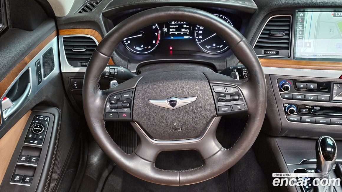 Hyundai Genesis 2016