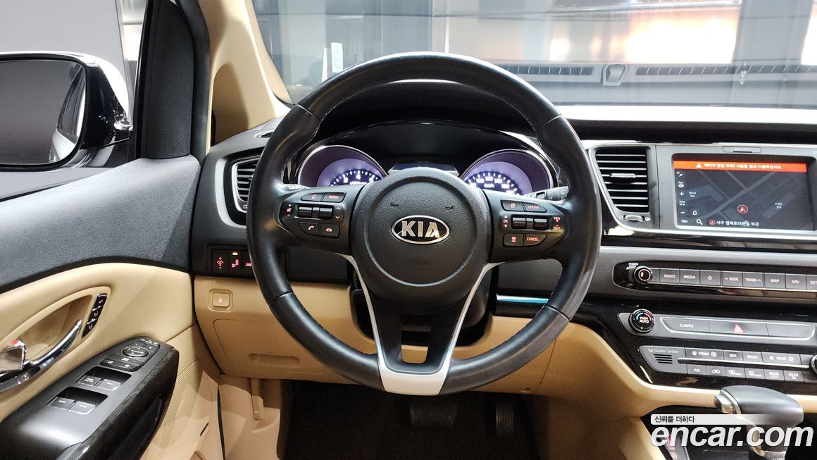 Kia Canival 2019