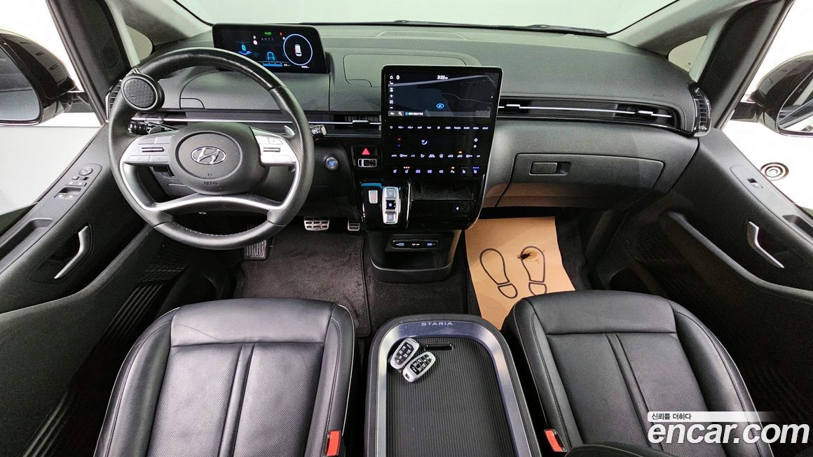 Hyundai Staria 2024