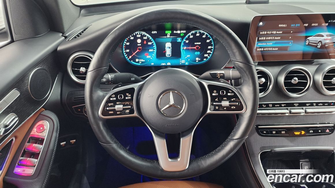 Mercedes-Benz GLC-Class 2021