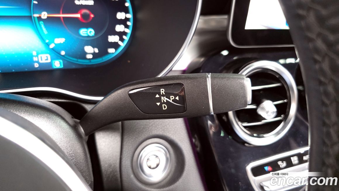 Mercedes-Benz GLC-Class 2022