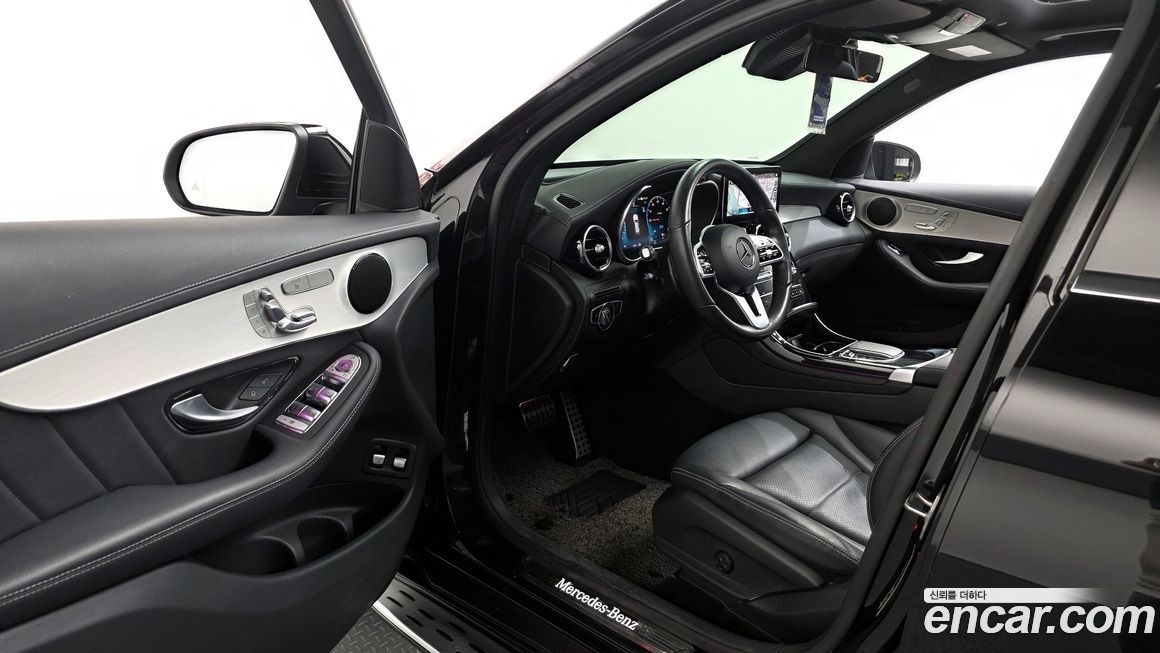 Mercedes-Benz GLC-Class 2022