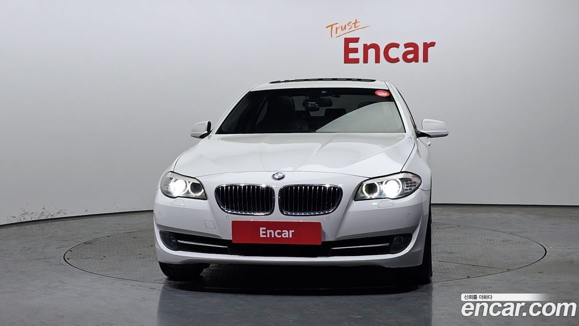 BMW 5-Series 2011