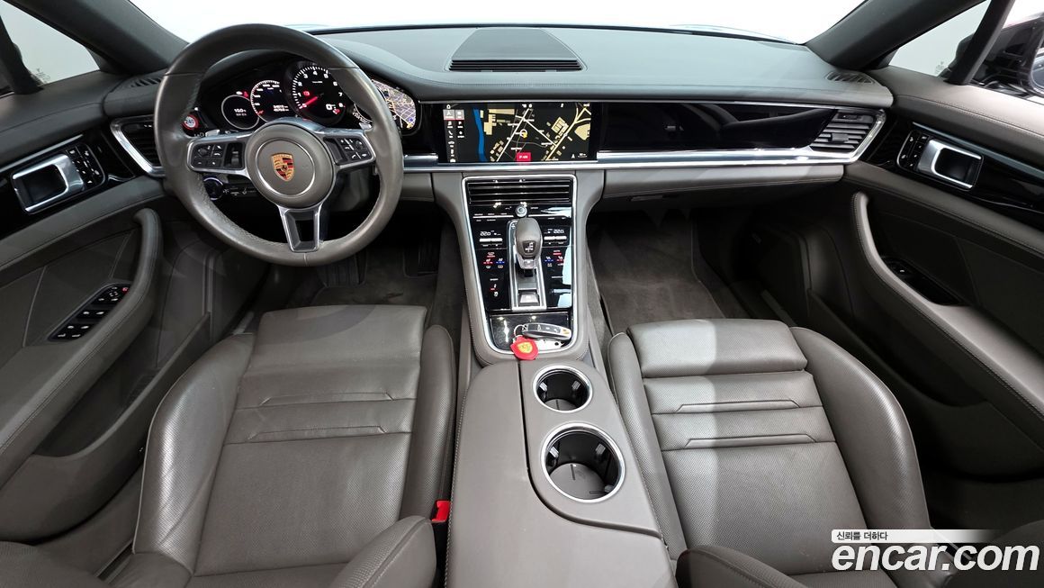 Porsche Panamera 2018