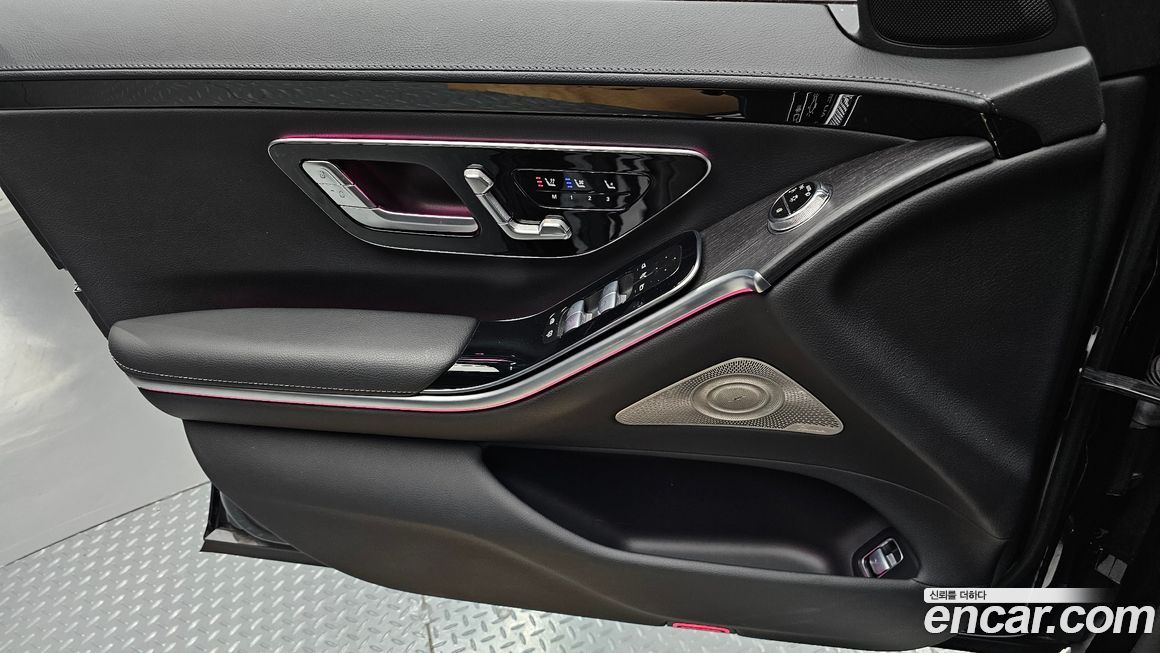 Mercedes-Benz S-Class 2022