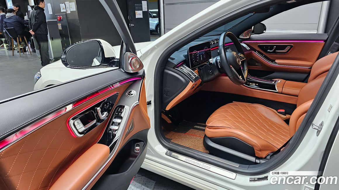 Mercedes-Benz S-Class 2023