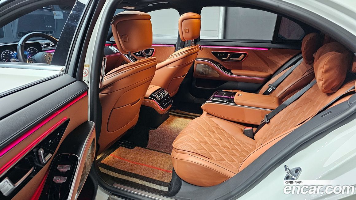 Mercedes-Benz S-Class 2023