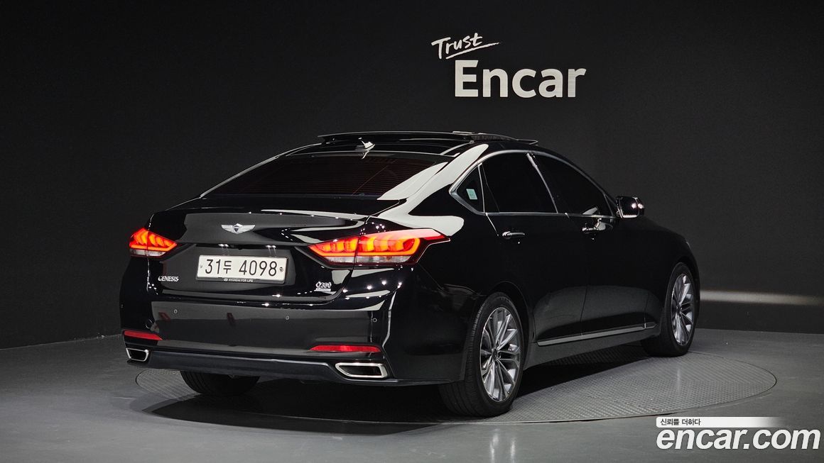 Hyundai Genesis 2016