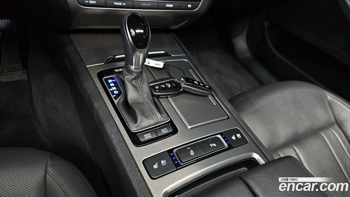 Hyundai Genesis 2016