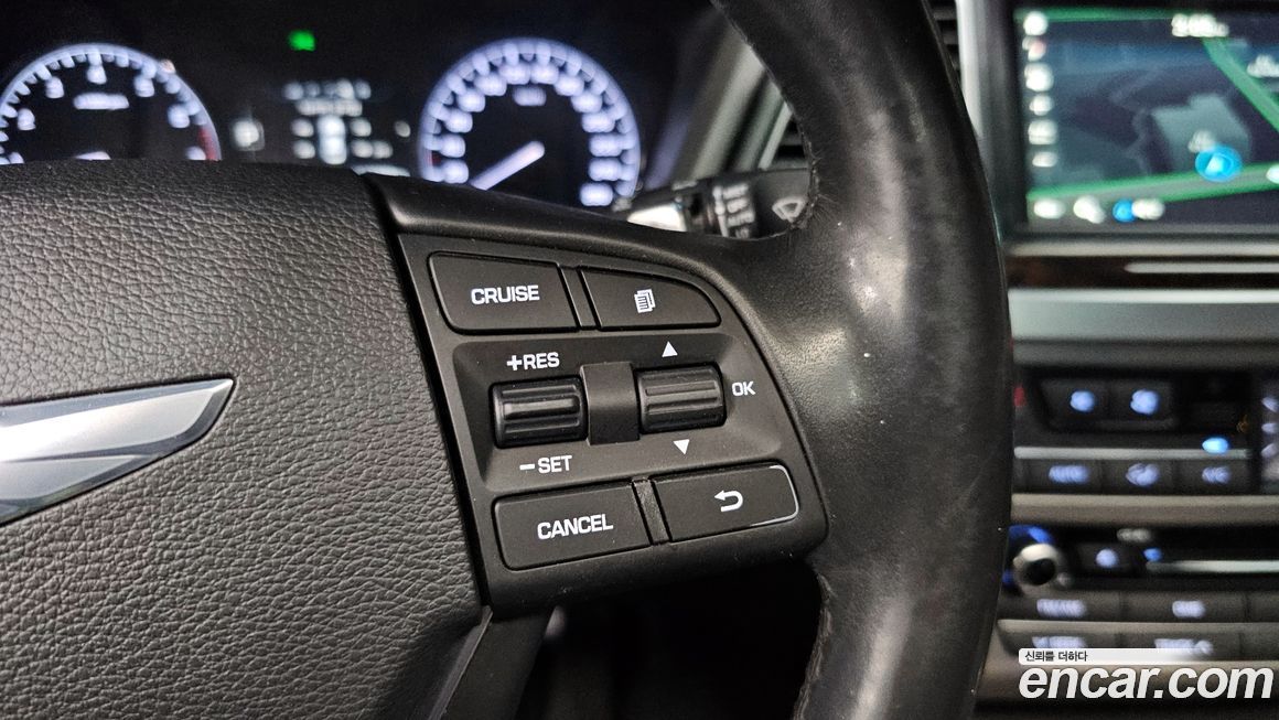 Hyundai Genesis 2016