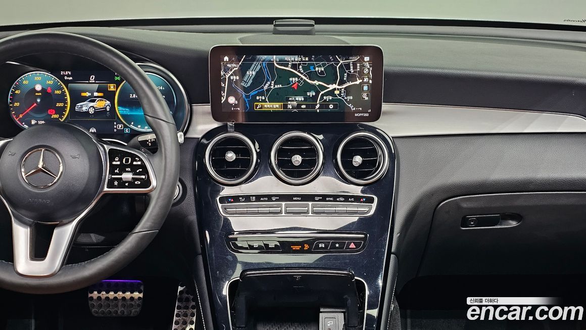 Mercedes-Benz GLC-Class 2021