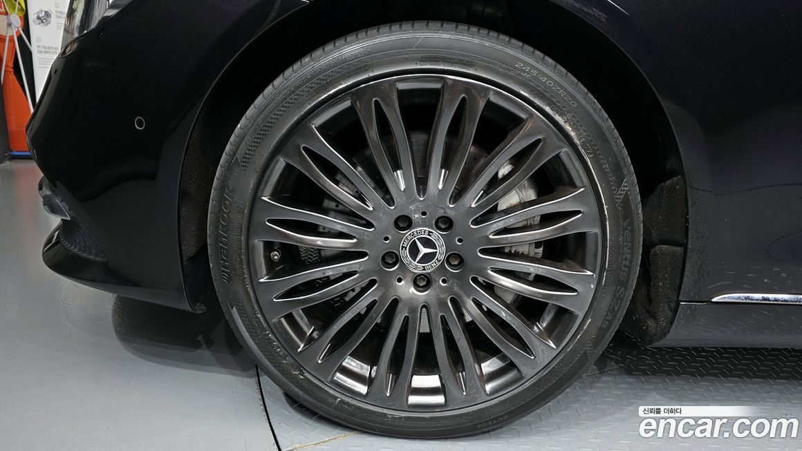 Mercedes-Benz S-Class 2019