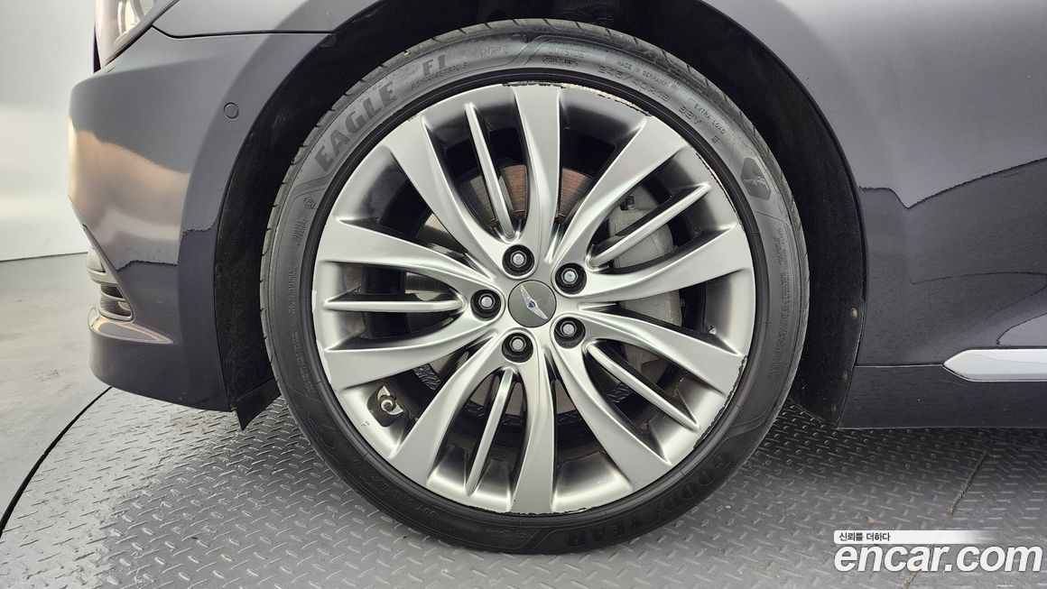 Hyundai Genesis 2014