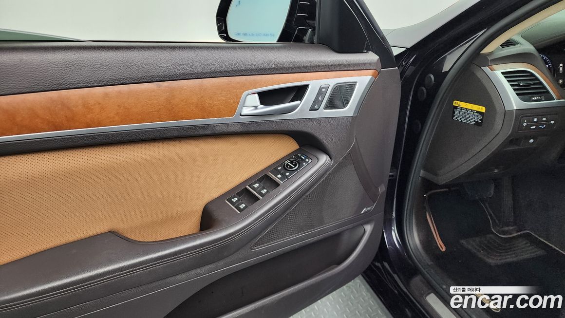 Hyundai Genesis 2014